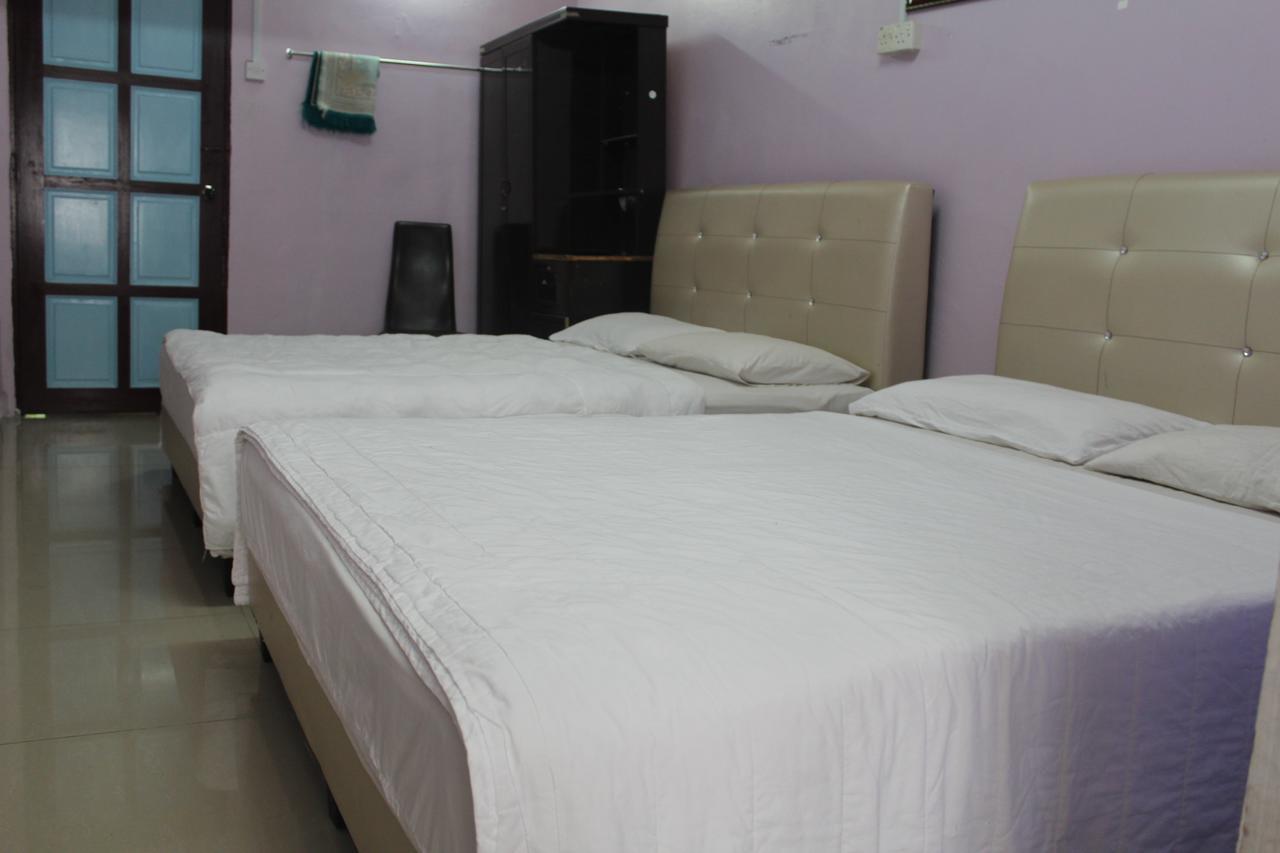 Netasha Holiday Inn Tanah Rata Exterior photo